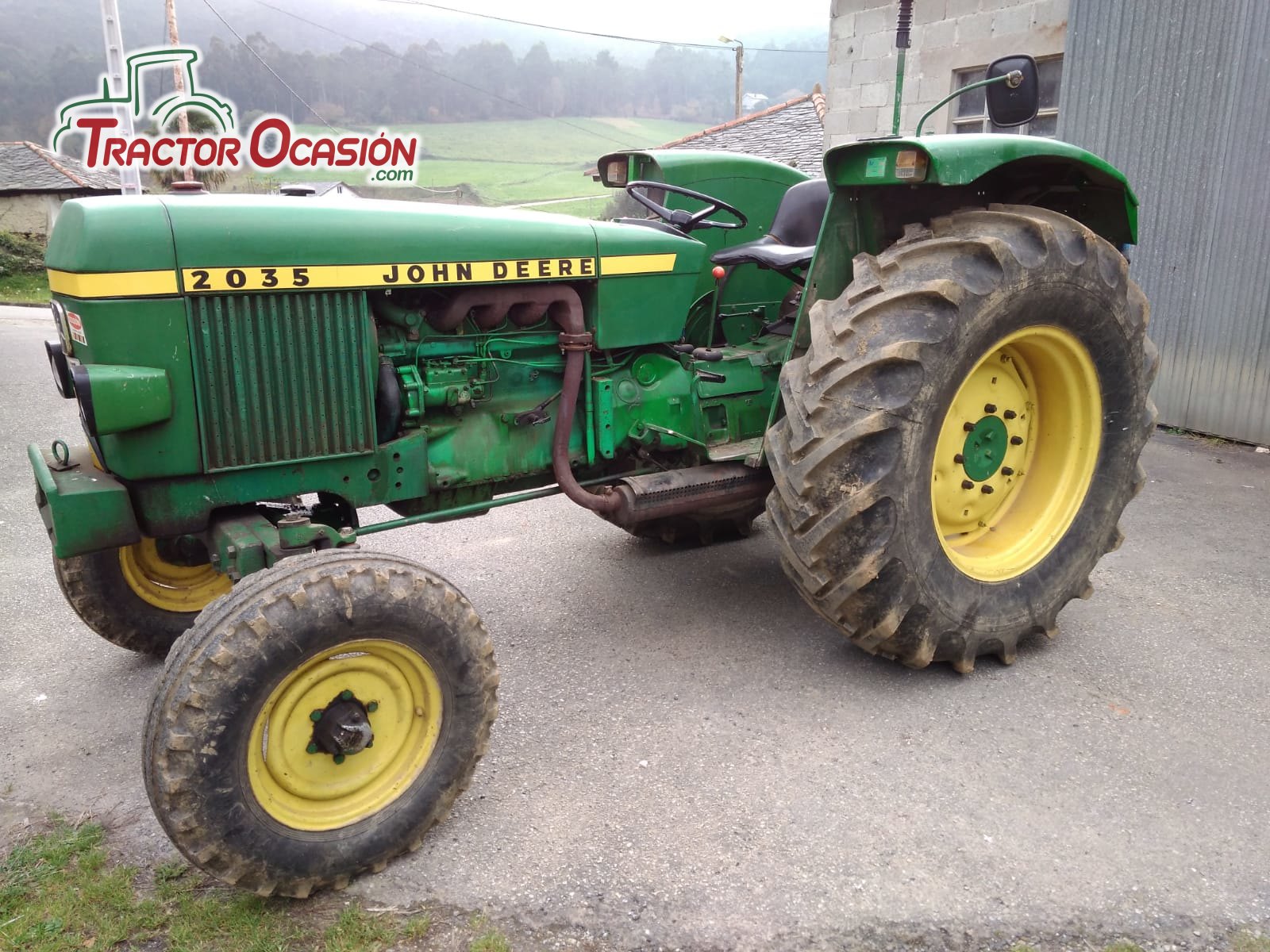 Conoce la ficha técnica del tractor John Deere 2035